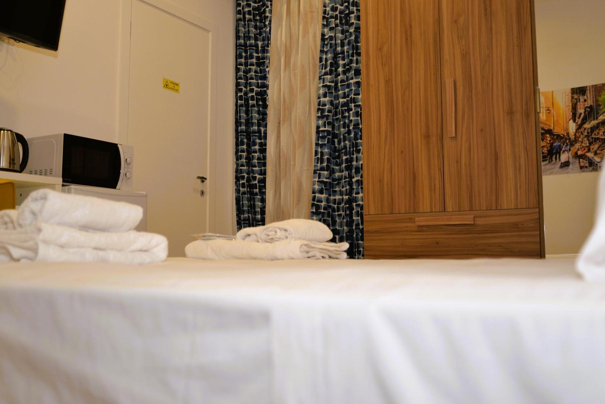 Punto Felice Riviera - Centro Citta Lungomare Caracciolo Hotel เนเปิลส์ ภายนอก รูปภาพ
